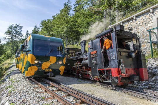 Kreuzung mit dem Salamander-Zug, &copy; NB/Zwickl