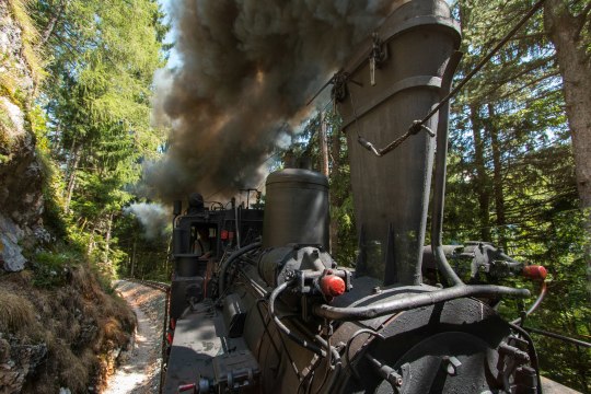 Nahaufnahme vom Nostalgie-Dampfzug, &copy; NB/M&ouml;sslinger